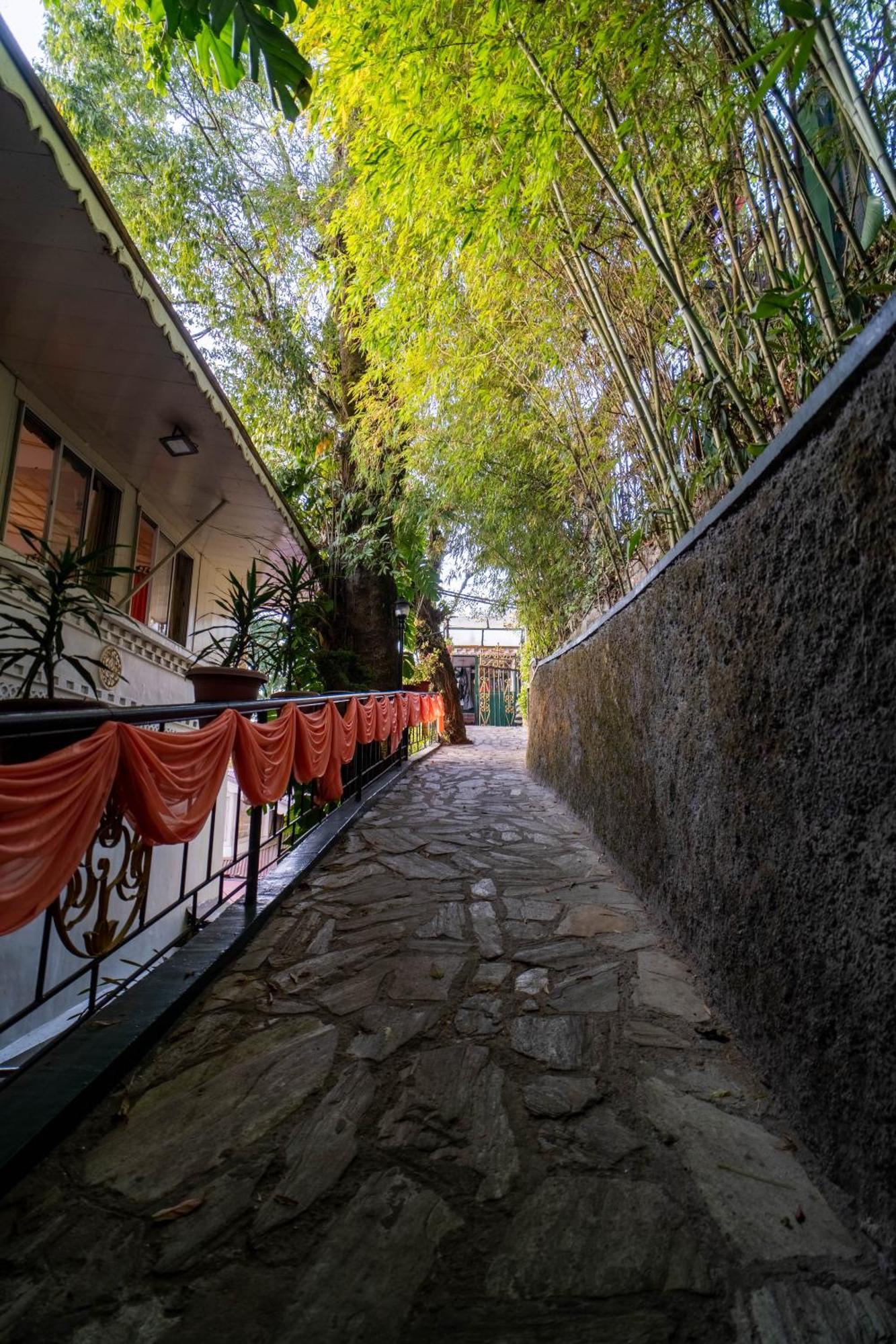 Hotel Little Tibet Darjeeling  Exterior foto
